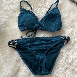 ROXY reversible triangle bikini